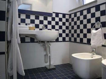 B&B Cesena5 Milano Eksteriør bilde